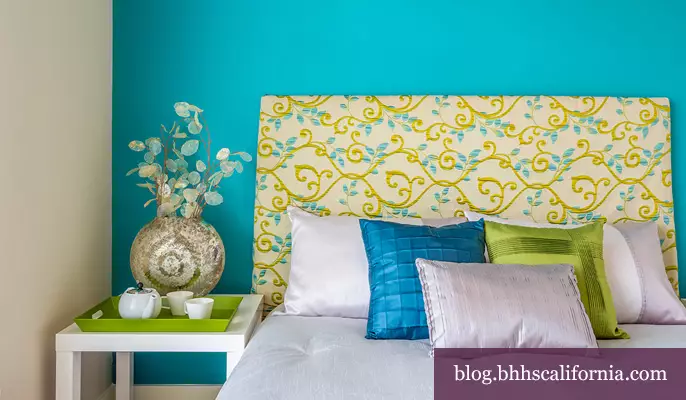 Decorate with spring Pantone colors