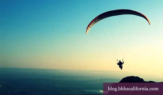 Paragliding in Santa Barbara