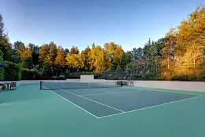 Homes with tennis courts