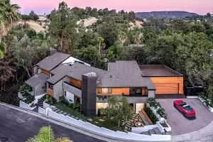 tarzana real estate