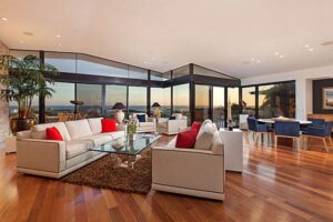 corona-del-mar-real-estate