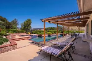 westlake-village-homes