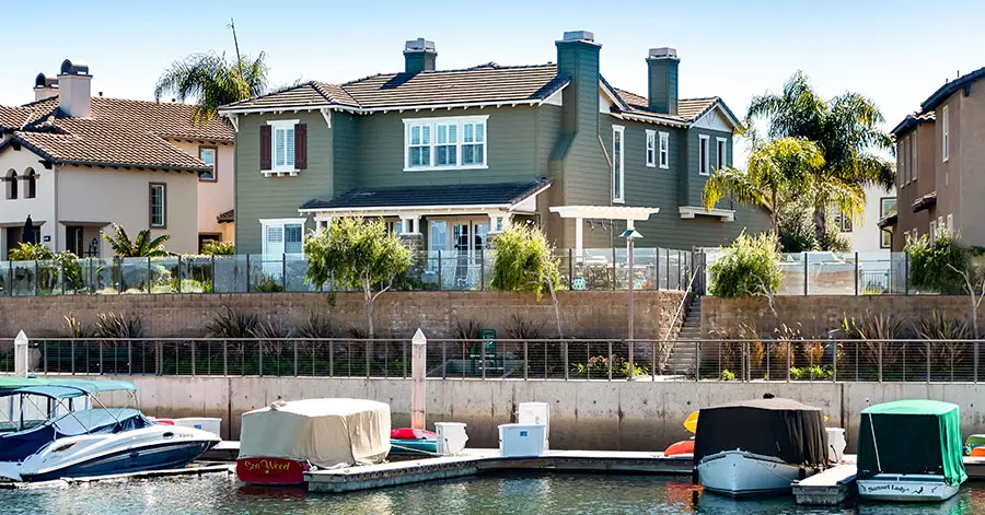 boat-dock-house