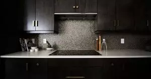 glass-kitchen-backsplash