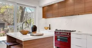 granite-kitchen-backsplash