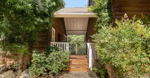 5683-Colodny-Drive-exterior-stairs