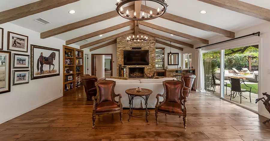 living-room-wood-floors