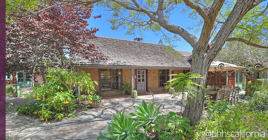 Exterior of Arrellanes-Kirk Adobe home