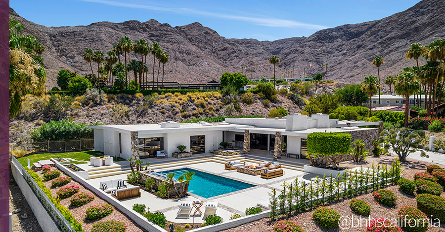 view of Thunderbird Heights home in Rancho Mirage pool and backyard