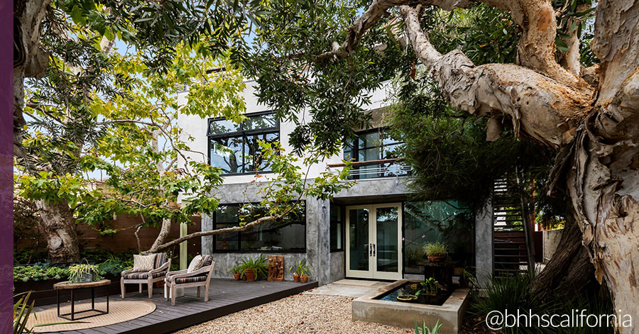 Exterior of 3-story artists' escape in Venice CA from patio view 